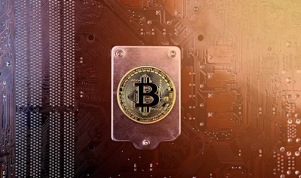на чем добывать bitcoin