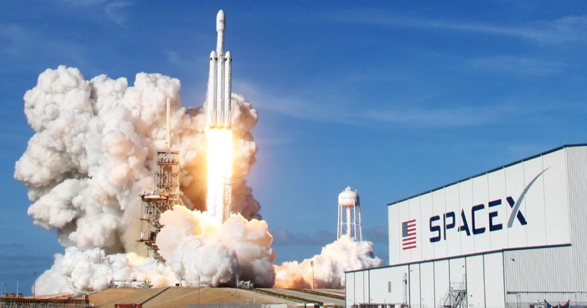 
Компания Маска SpaceX избавилась от биткоинов на $ 373 млн 