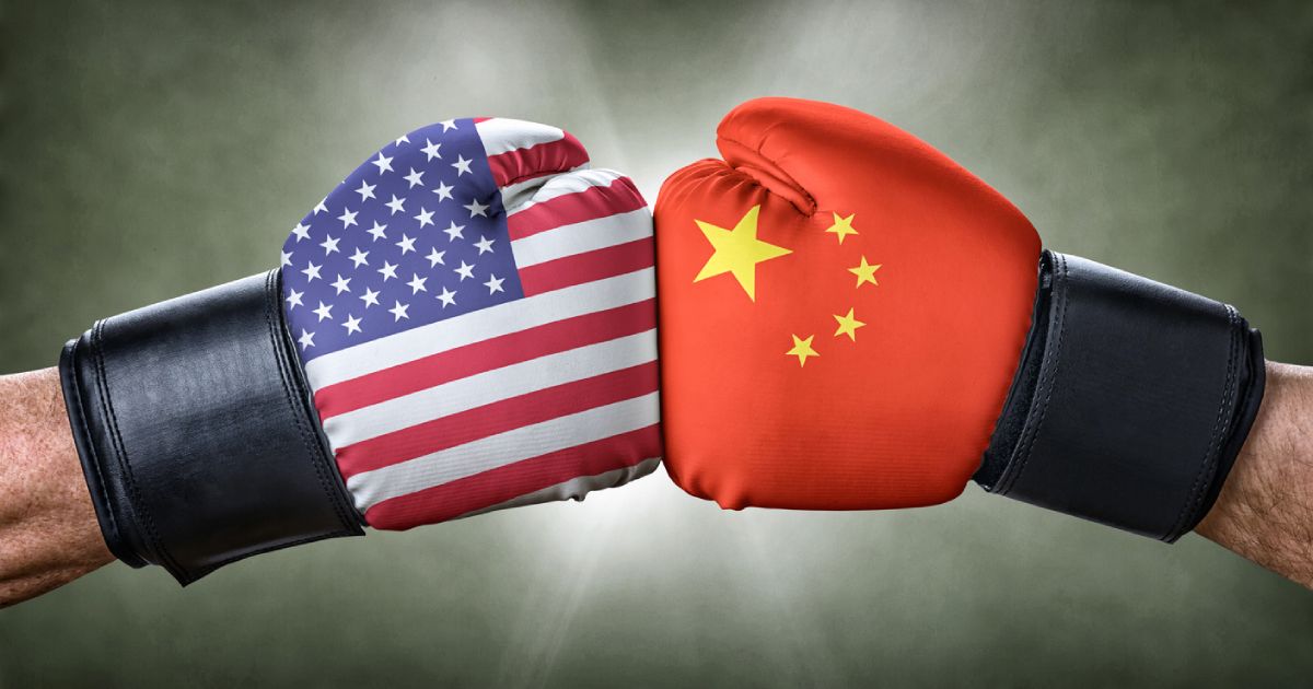 
Кеннеди-младший: Китай стремится похоронить экономику США 